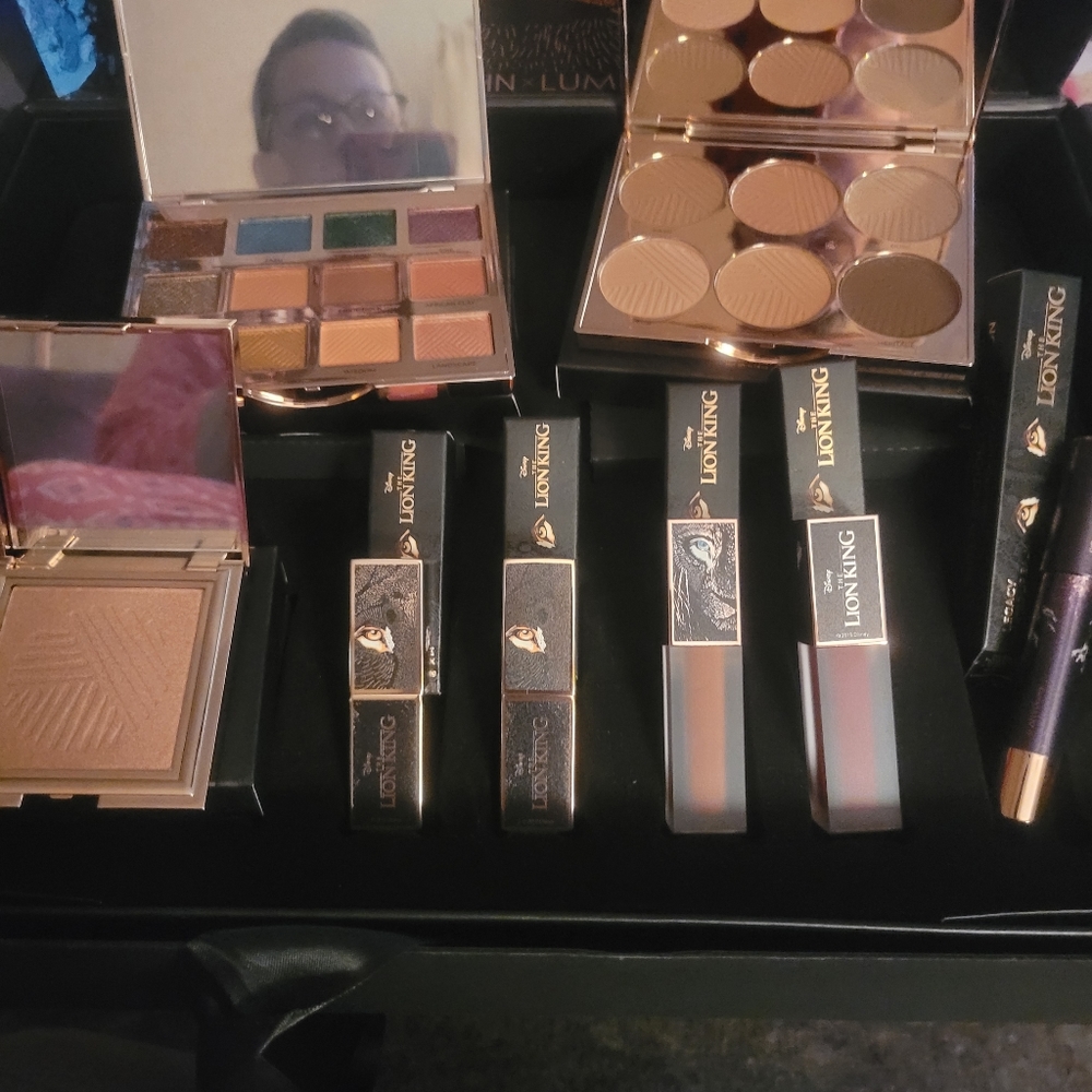 LIMITED EDITION LION KING FULL BOX MAKE UP COLLECT